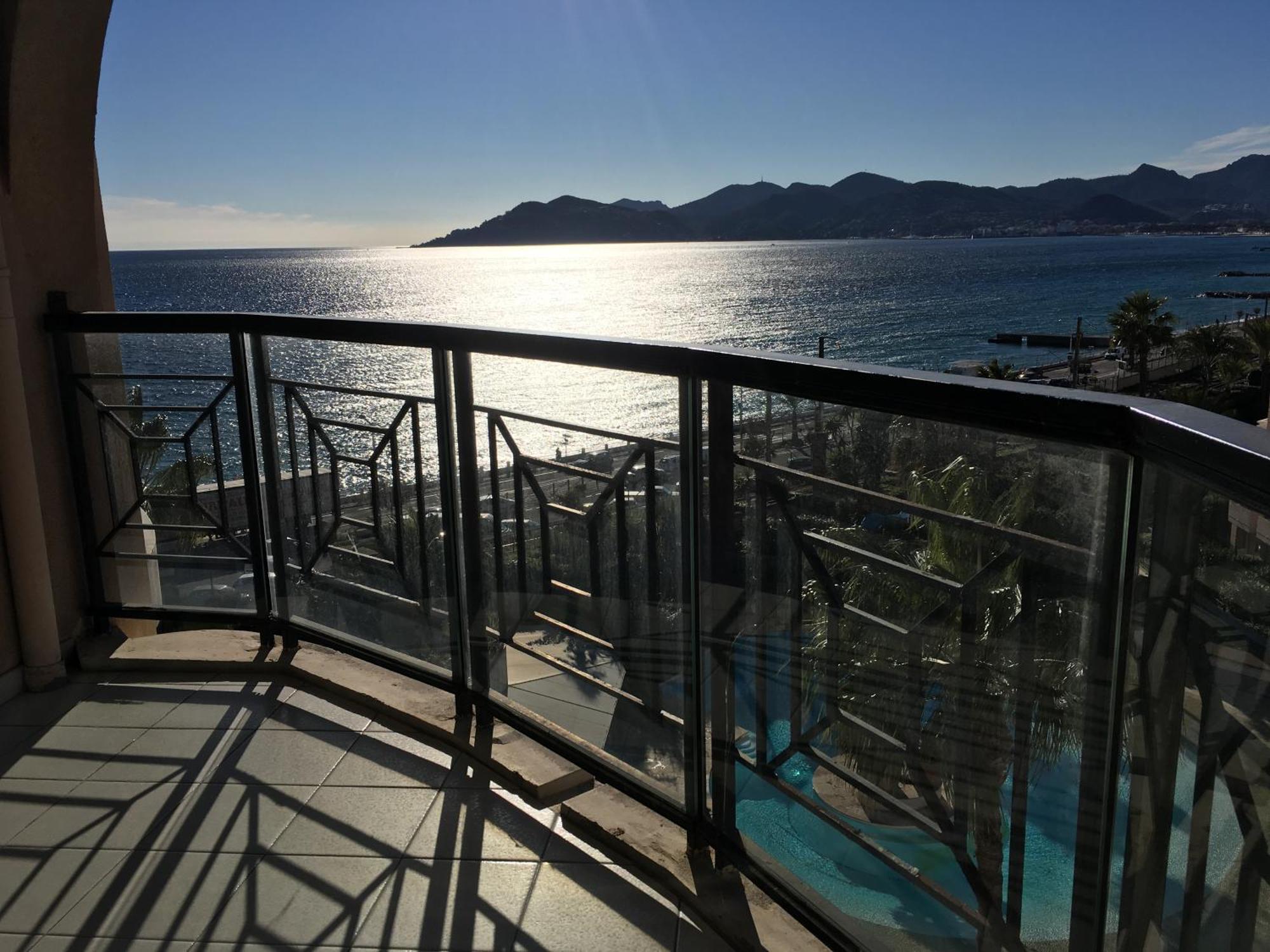 Cannes Apartment With Sea View, Aircondition And Parking Zewnętrze zdjęcie
